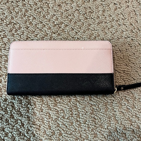 PINK AND BLACK KATE SPADE WALLET - Picture 2 of 2